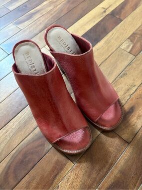 BedStuRed Leather Peep-Toe Mule - Women's Slip-On Heel